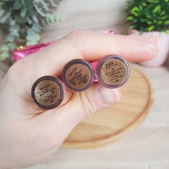 NEW Estee Lauder Pink Lip Gloss Collection Limited Edition 3 Pink Glosses + Bag* - Picture 4 of 8